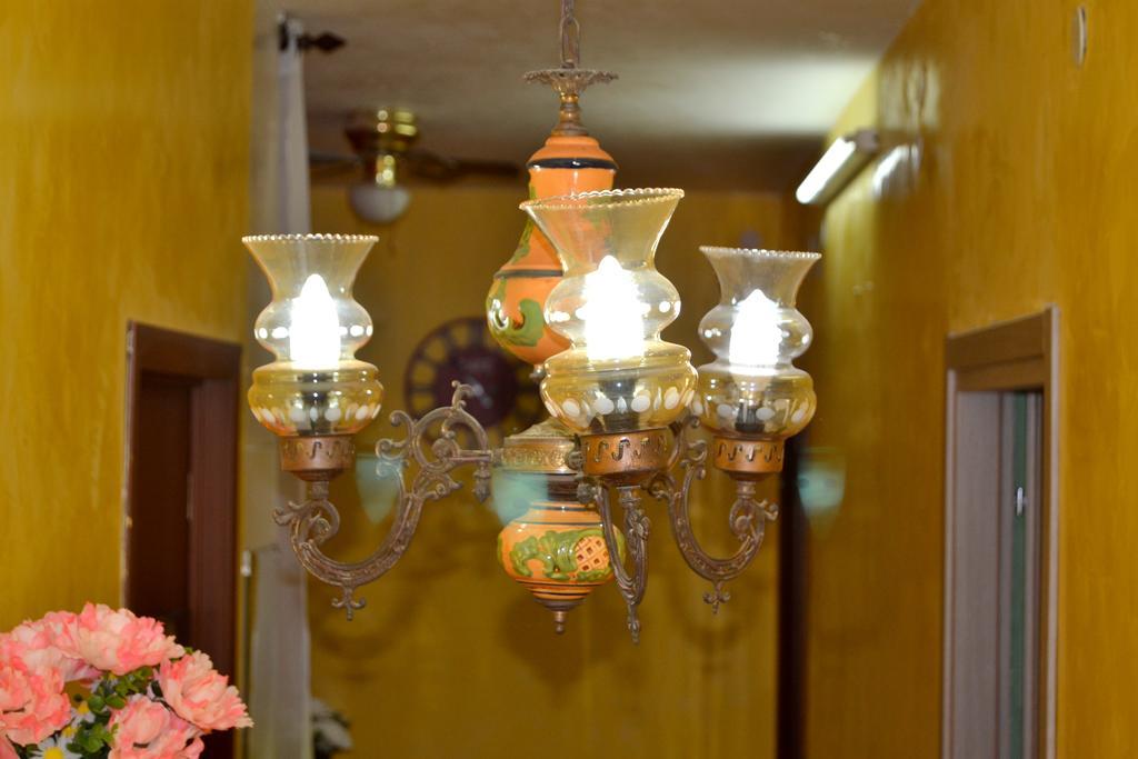 B&B Milon Mestre Bagian luar foto