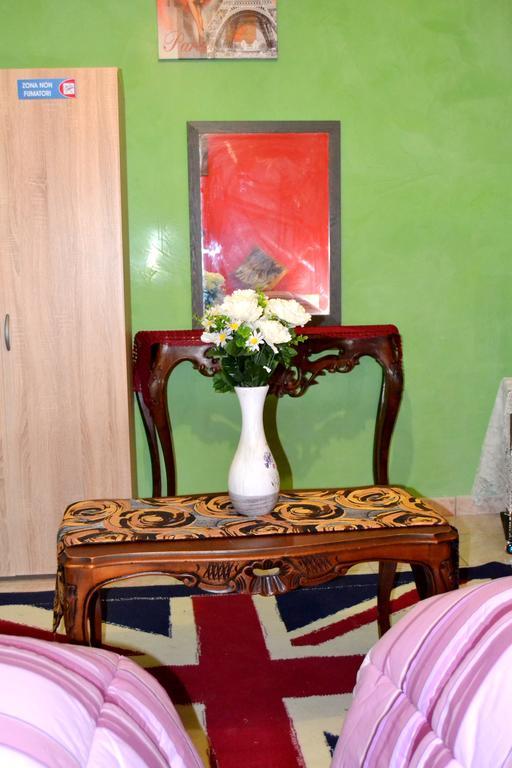 B&B Milon Mestre Bagian luar foto