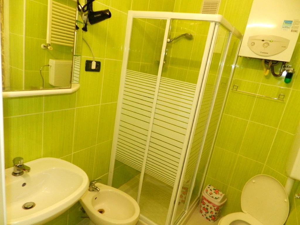 B&B Milon Mestre Bagian luar foto