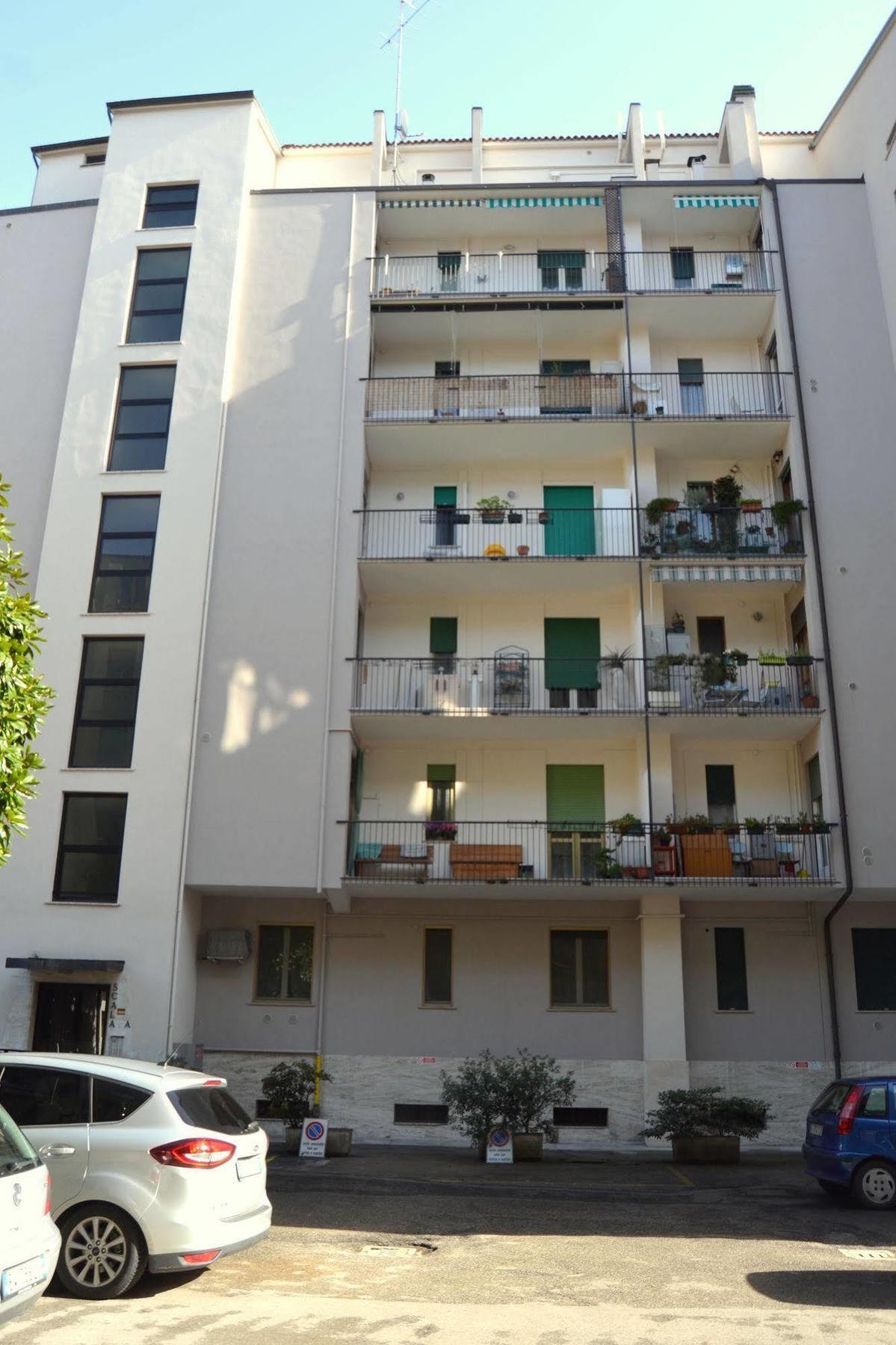 B&B Milon Mestre Bagian luar foto