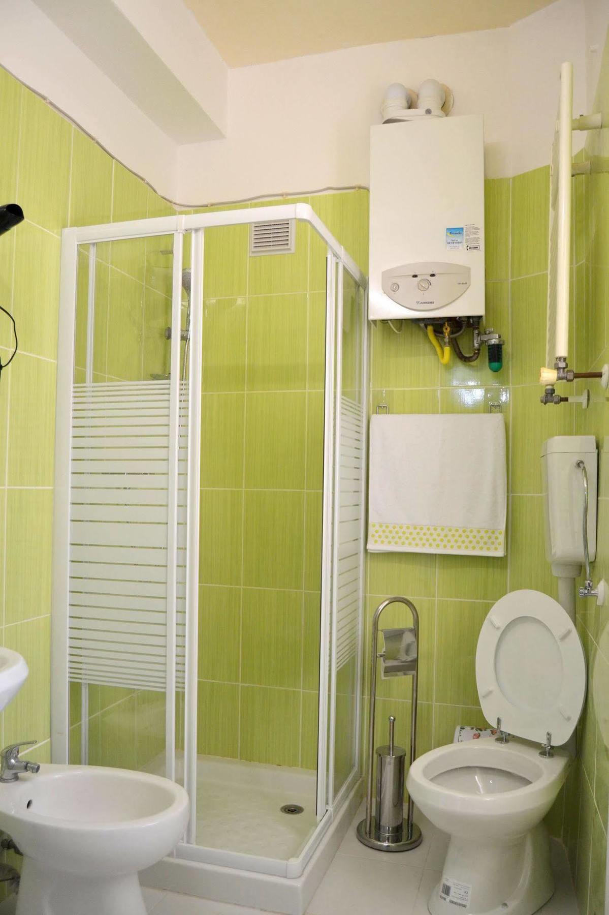 B&B Milon Mestre Bagian luar foto