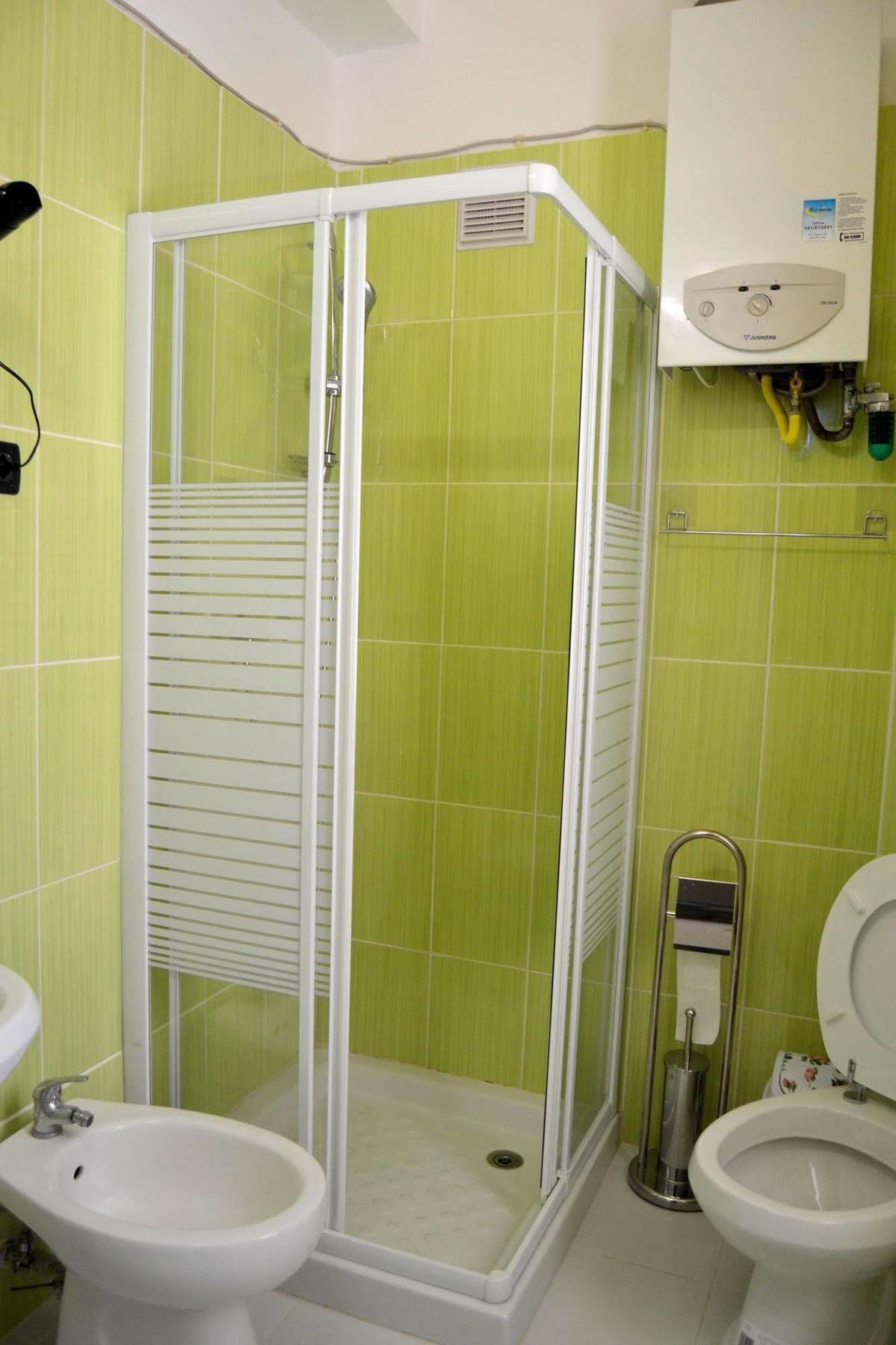 B&B Milon Mestre Bagian luar foto